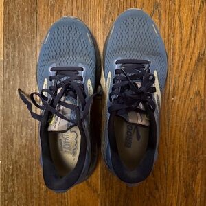 Women’s Blue Brooks Running Shoes